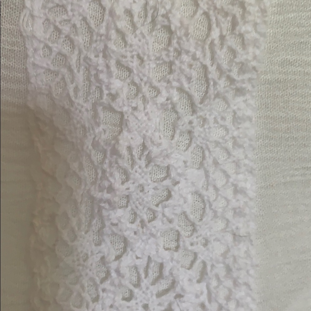 Off white lacy thin jacket - Picture 3 of 3